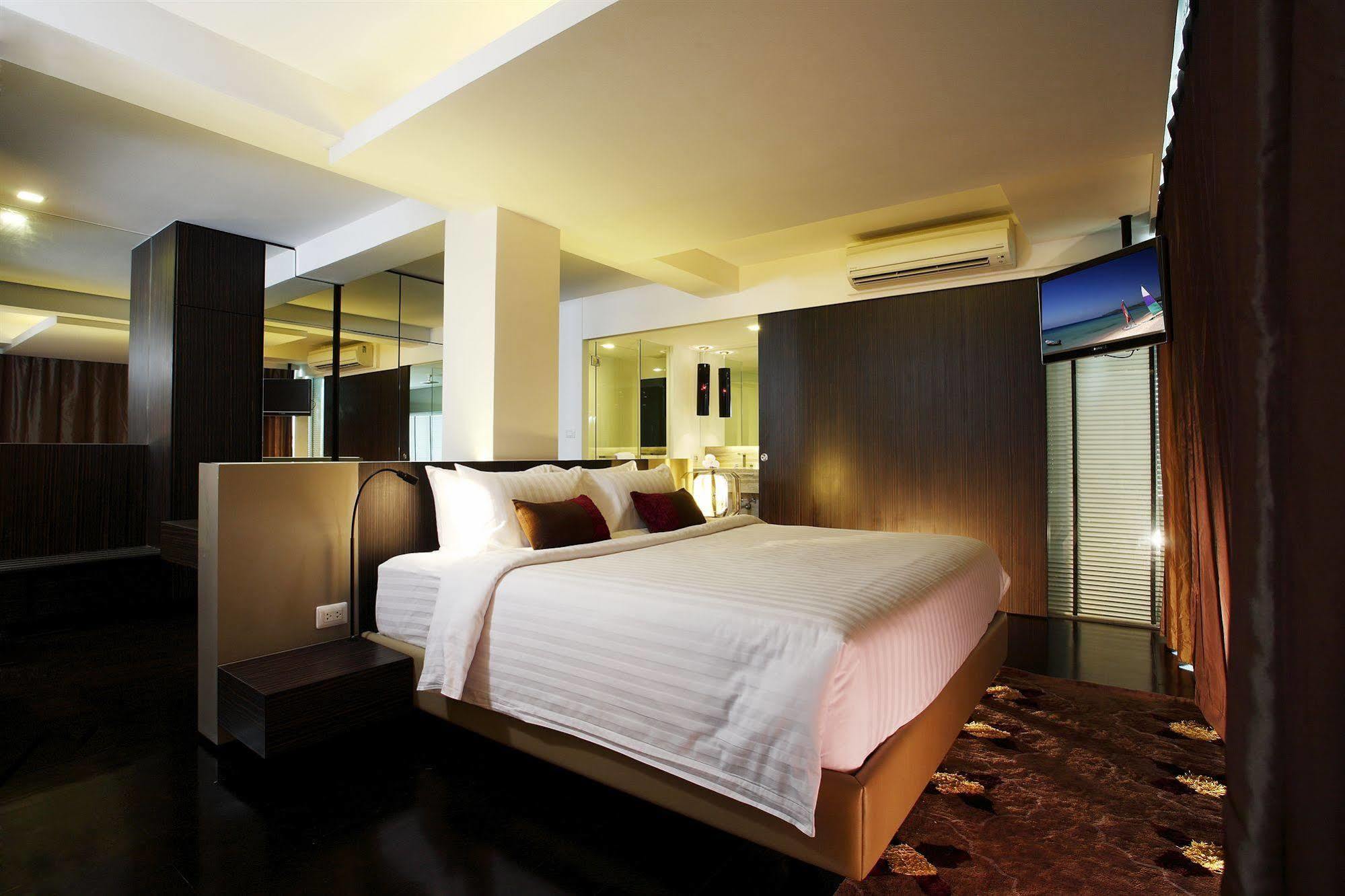 B - Lay Tong Resort Phuket Стая снимка